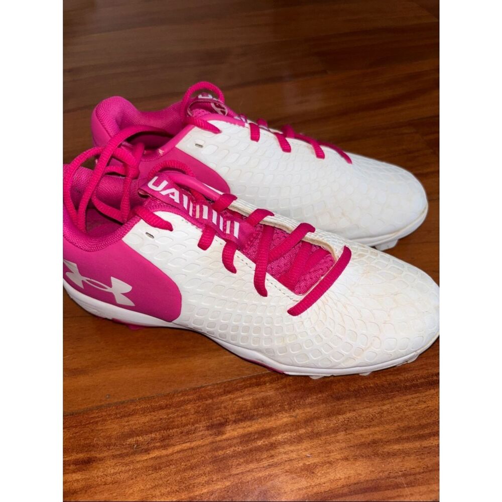 Under Armour Kids White and Hot Pink Athletic Sneakers cleats size 4Y
